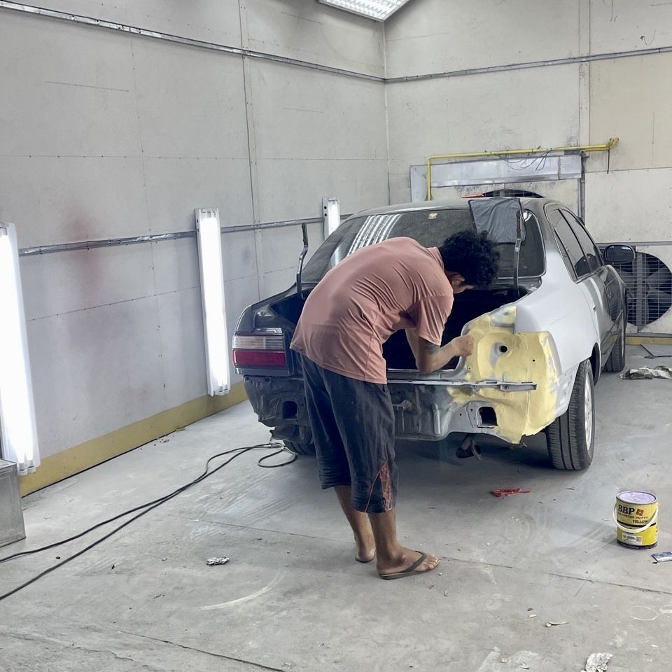 ห้องพ่นสีมาตรฐานเตรียมพื้นผิวรถ P.S. Car Service